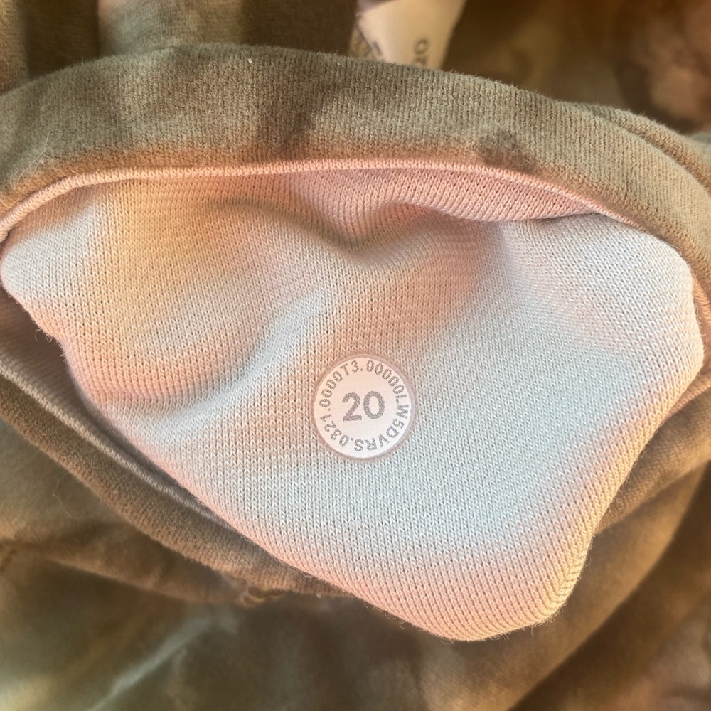 Lululemon Align High-Rise Pant with Pockets 25"
Diamond Dye Light Sage, Size 20 - Picture 8 of 11